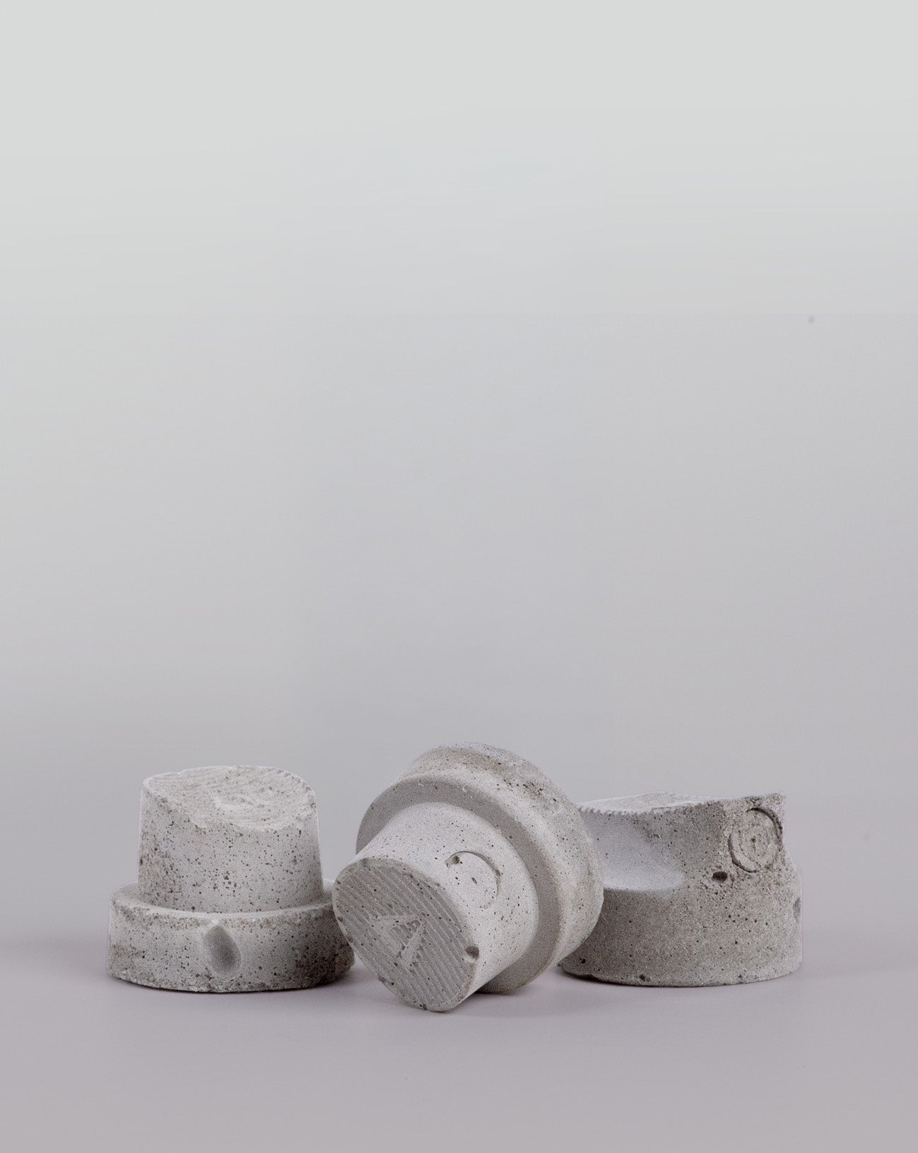 3 × Magnetic Cap