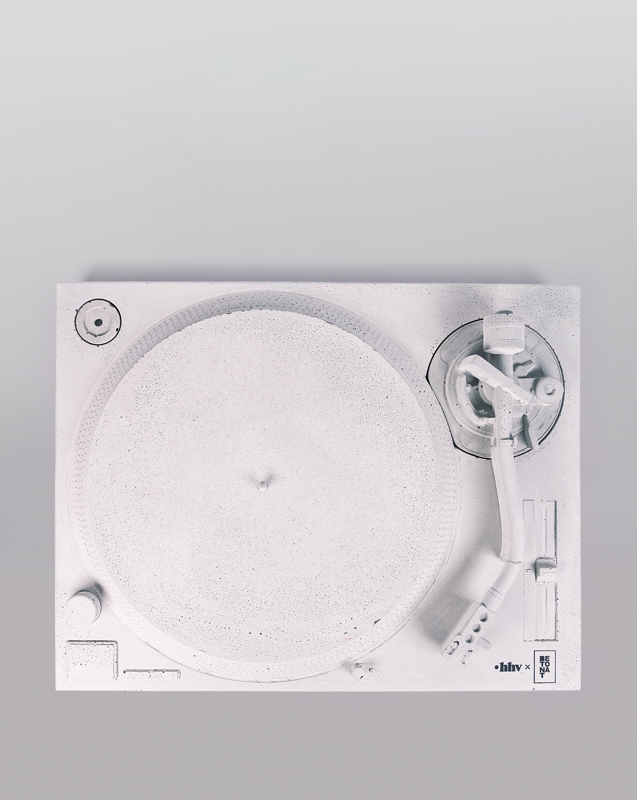 HHV × BETONAT Concrete Turntable