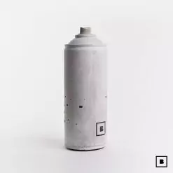 betonat-berlin-graffiti-objects-cancrete-400er-concrete-spraycan